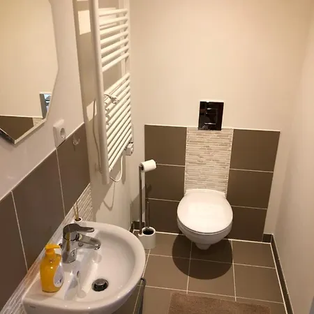 Loft Mit 2 Schlafzimmern Und E- Ladestation Apartment *